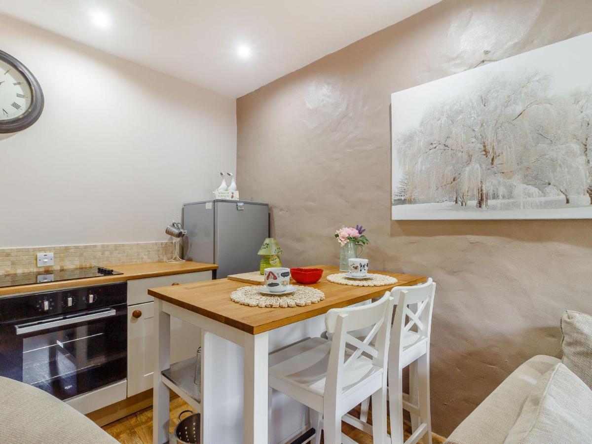 Caner Bach Lodge Bridgend  Εξωτερικό φωτογραφία