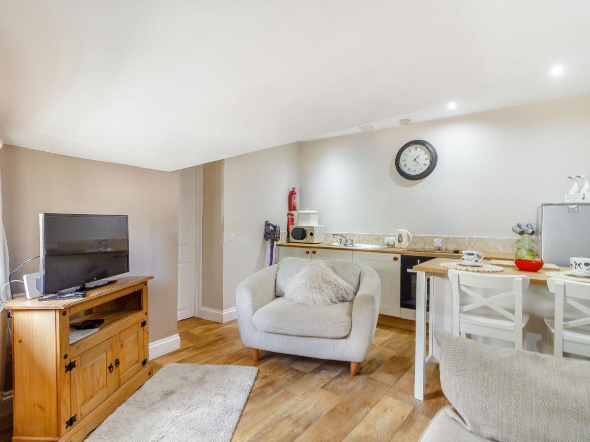 Caner Bach Lodge Bridgend  Εξωτερικό φωτογραφία
