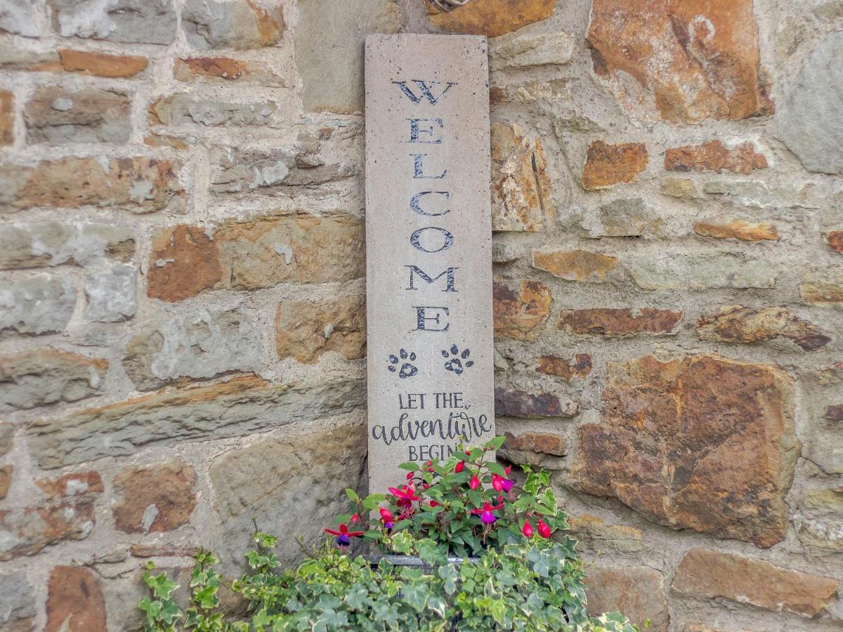Caner Bach Lodge Bridgend  Εξωτερικό φωτογραφία