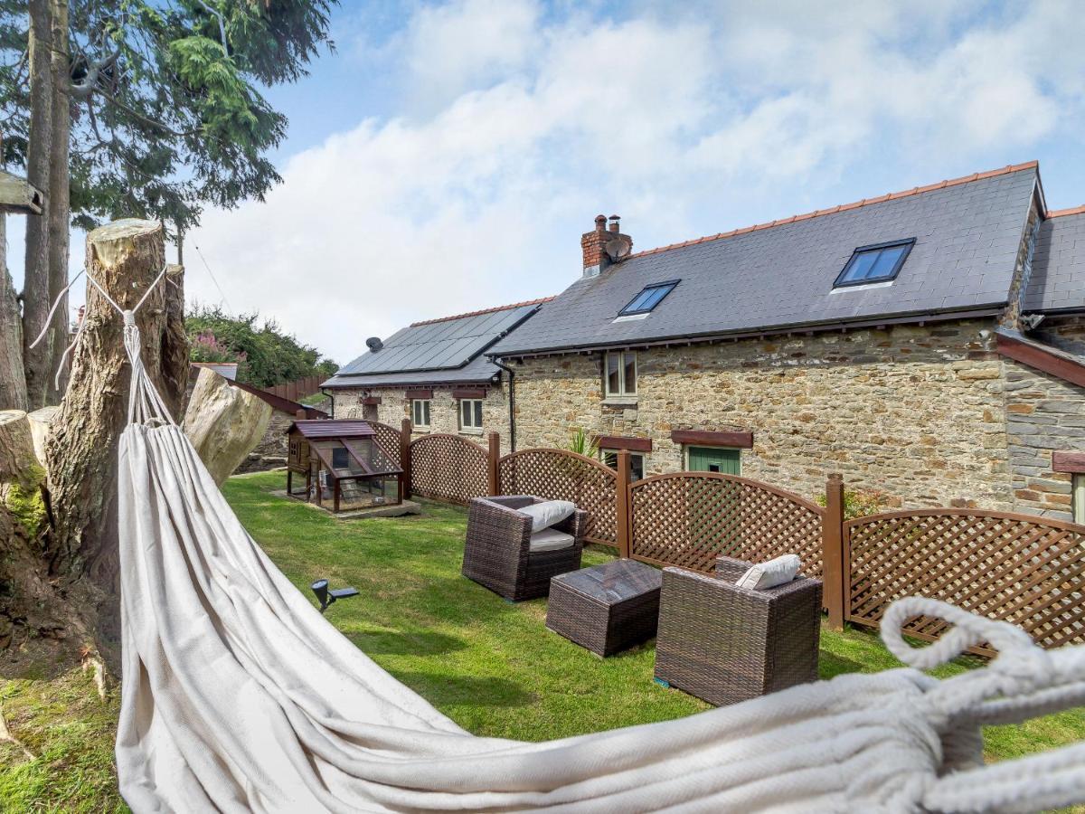 Caner Bach Lodge Bridgend  Εξωτερικό φωτογραφία
